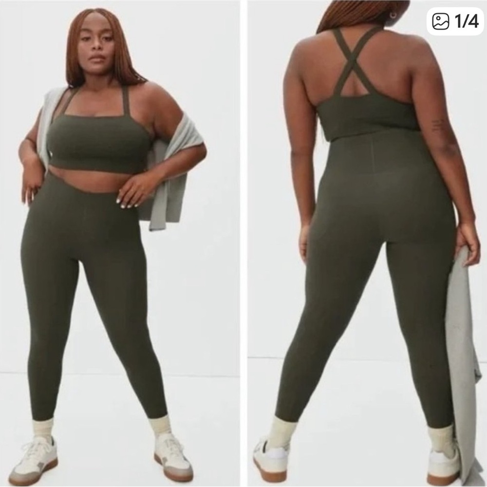 Everlane Perform Women's Activewear Set in Olive